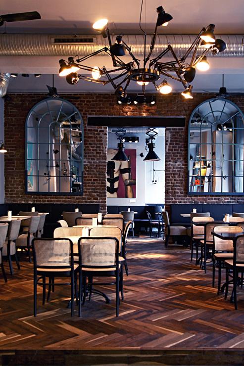 Intérieur du Café Café