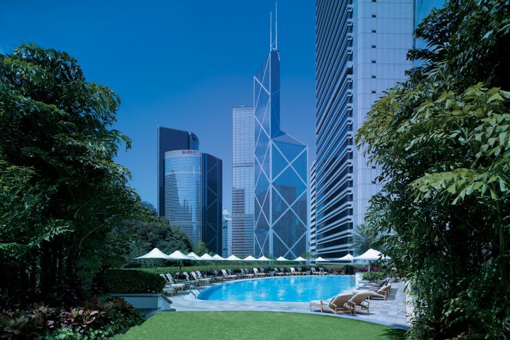 Island Shangri-La - Piscine sur le toit