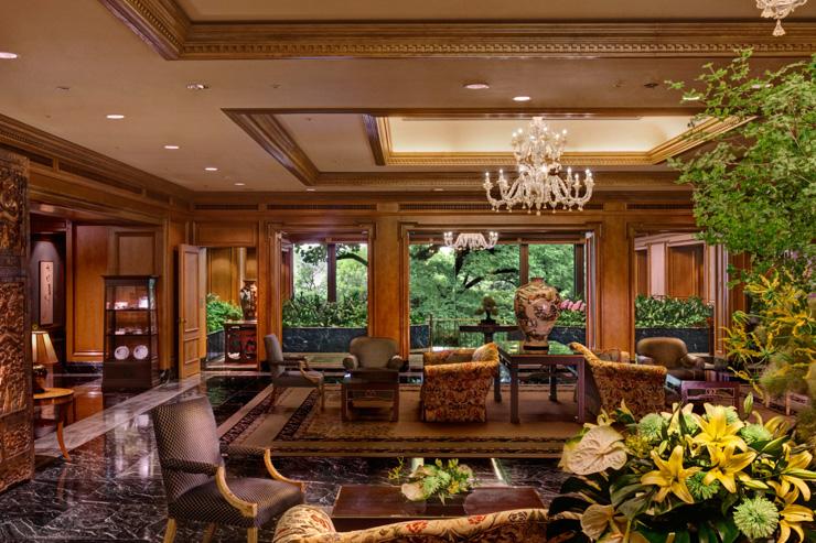 Hotel Chinzan-so - Lobby avec vue sur le parc