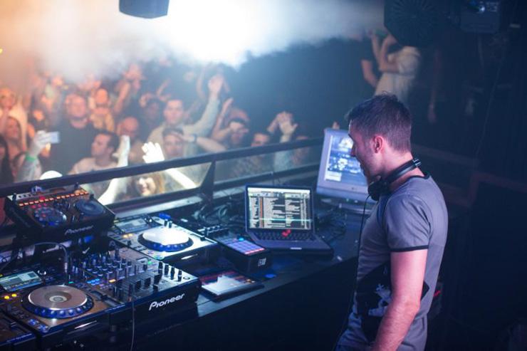 Ministry of Sound - DJ Booth