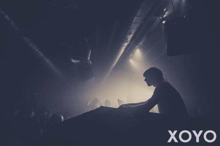 XOYO - Le DJ en action