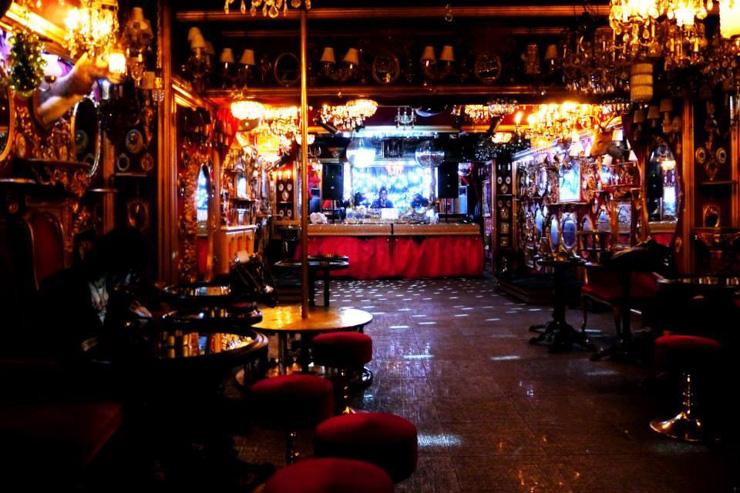 Trump Room - Intérieur surchargé du club