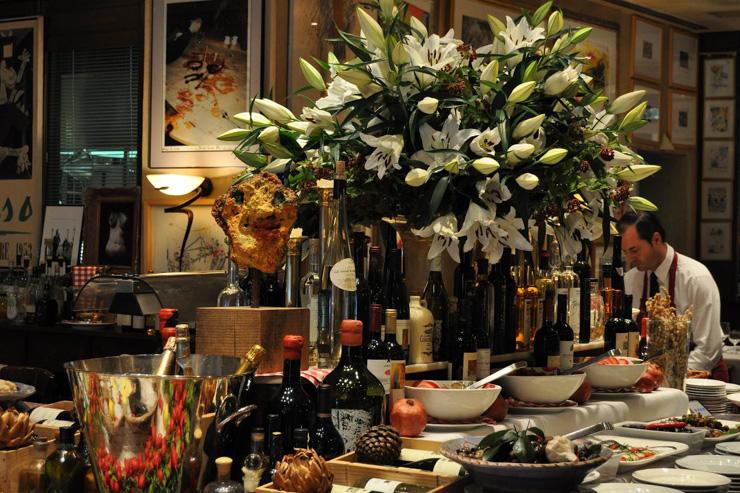 L'impressionnant buffet de Cassambalis