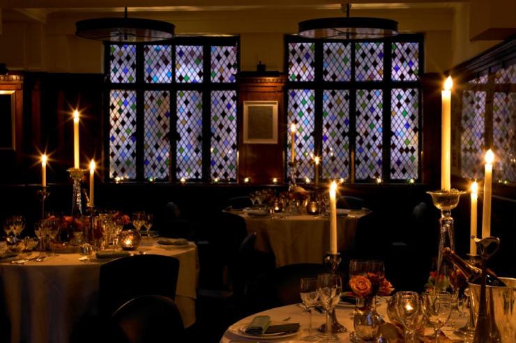 The Ivy - Intérieur du restaurant, de nuit