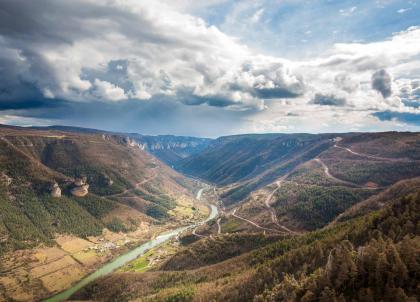 Almières Retreat : déconnexion, nature et bien-être en Lozère