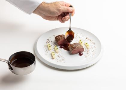 Saint-Emilion : Yannick Alléno accélère à la Table de Pavie