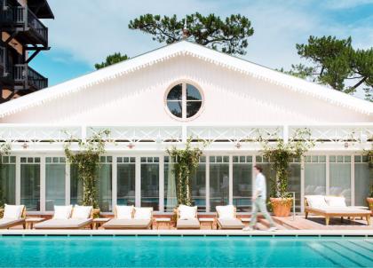 Au Pyla-sur-Mer, l’hôtel Ha(a)ïtza renaît sous la houlette de Philippe Starck
