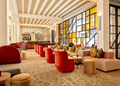 Paris : à l’intérieur du Sinner, le nouvel hôtel sulfureux du Marais