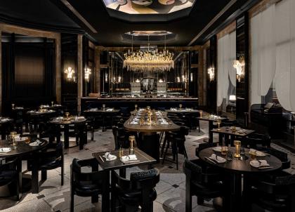 Akira Back, la nouvelle table « blockbuster » du Prince de Galles Paris