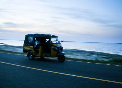 Un rickshaw sur la route de campagne entre Chennai et Mahaps | © Marion Brun