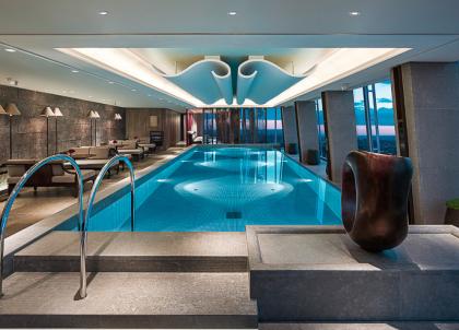 Shangri-La dévoile la plus haute piscine d'Europe à Londres