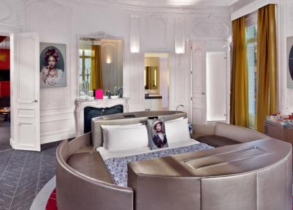 Le W Paris-Opéra invite Thierry Lasry dans sa plus belle suite 