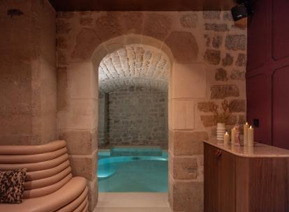 Ouverture du Boudoir des Muses à Paris, un hôtel pas comme les autres dans le Marais.