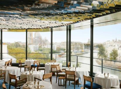 On a dormi dans l’appartement privé de la Tour d’Argent, la plus belle vue de Paris sur Notre-Dame 
