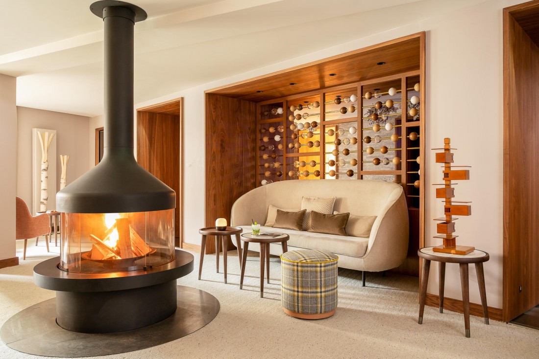 Les lignes claires et modernes de l'architecte d'intérieur Sybille de Margerie dans le lobby © DR