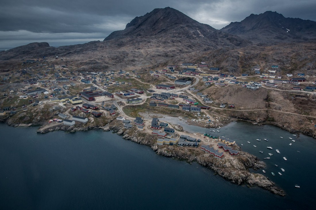 Vue aérienne de Tasiilaq en été  | © Mads Pihl /Visit Greenland