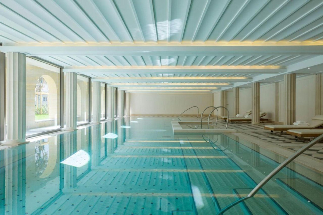 La piscine de la Villa Maia, hôtel spa sur les hauteurs de Lyon