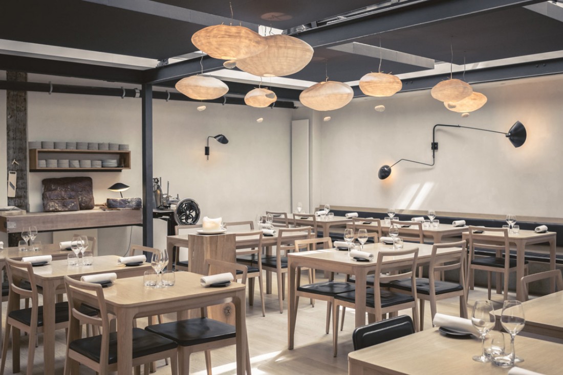 Décor sobre et contemporain d'inspiration scandinave chez Saturne © Jérôme Galland