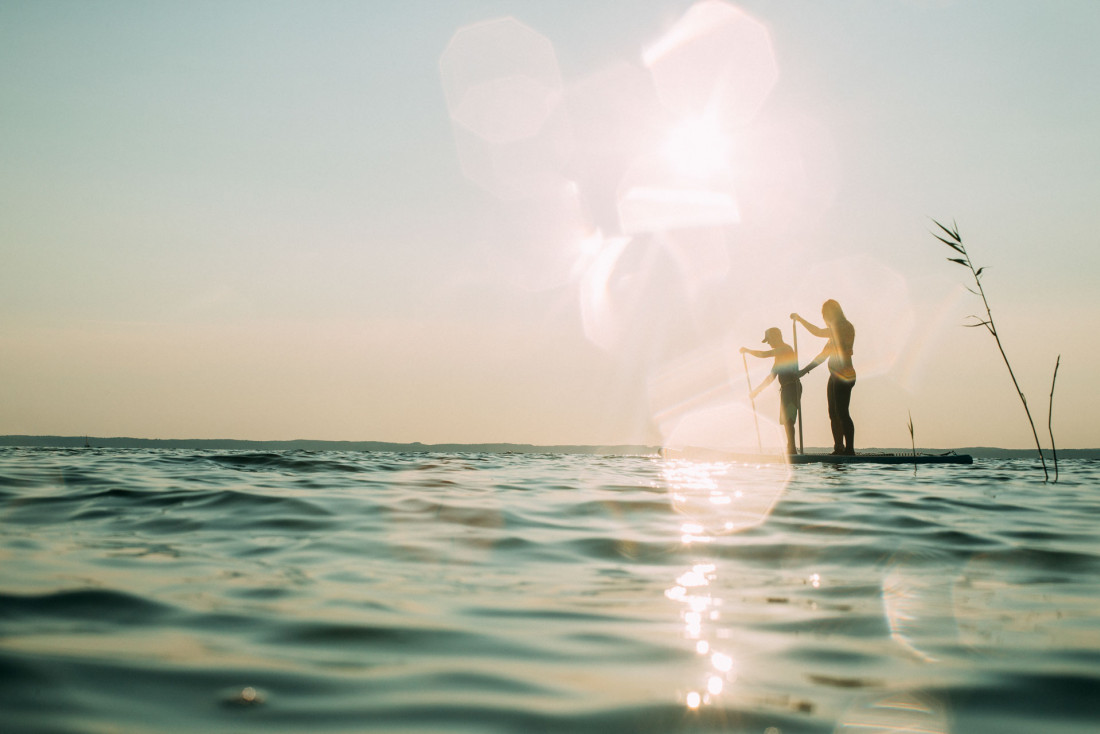 Un chapelet d'étangs et de lacs longent la côte, où pratiquer kayak et paddle © Sébastien Chebassier