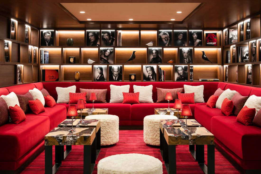 Hôtel Barrière Les Neiges | Le Bar et ses photos Harcourt © Fabrice Rambert