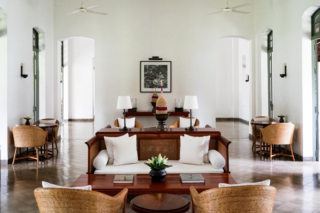 Décor sobre ultra chic dans le restaurant principal © YONDER.fr