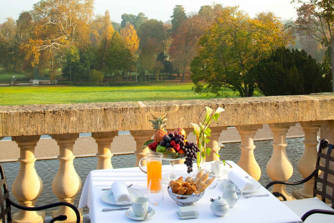 Les 67 chambres et 25 suites de l'hôtel sont majoritairement tournées vers les jardins et le parc © DR