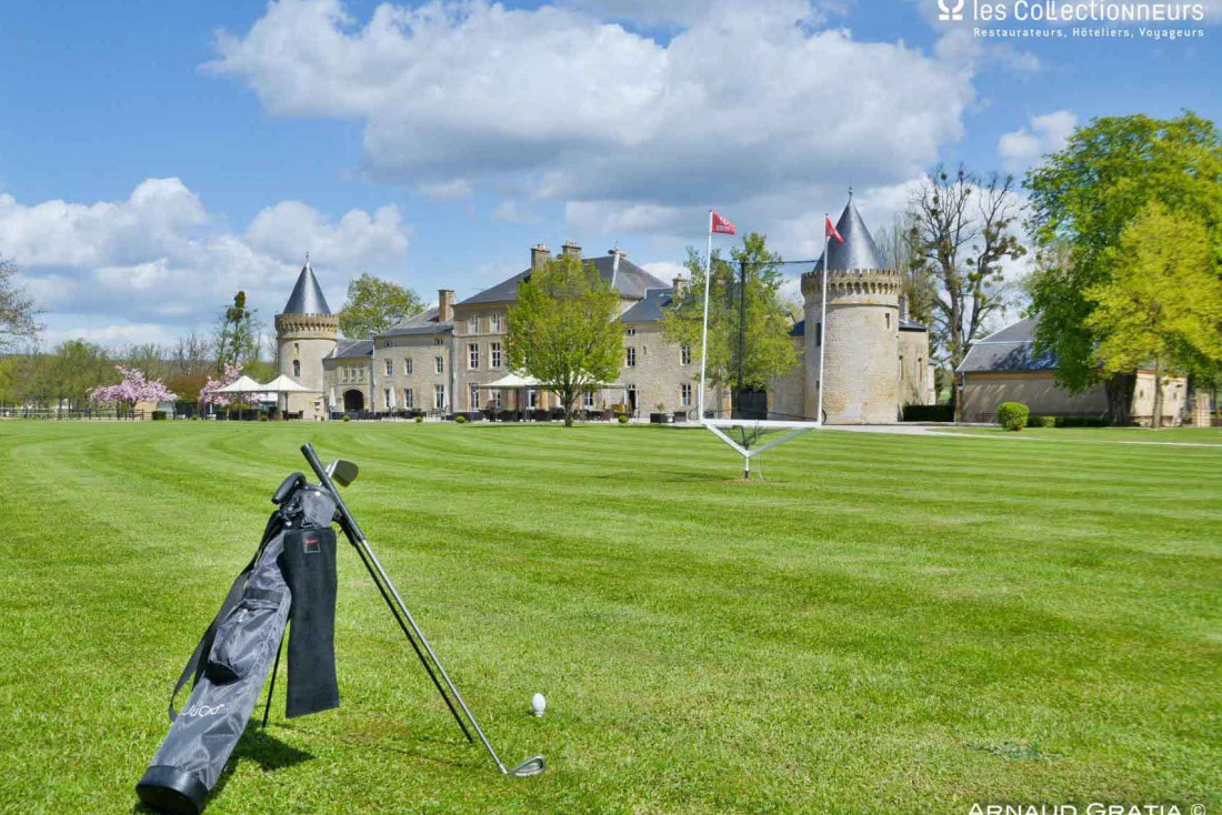 Un tour sur le green au Château du Faucon © les Collectionneurs