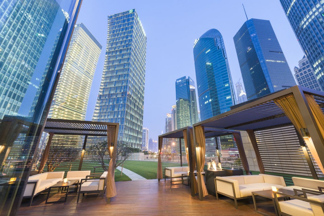 Tout autour de l'hôtel, les tours d'acier de Pudong © MOHG