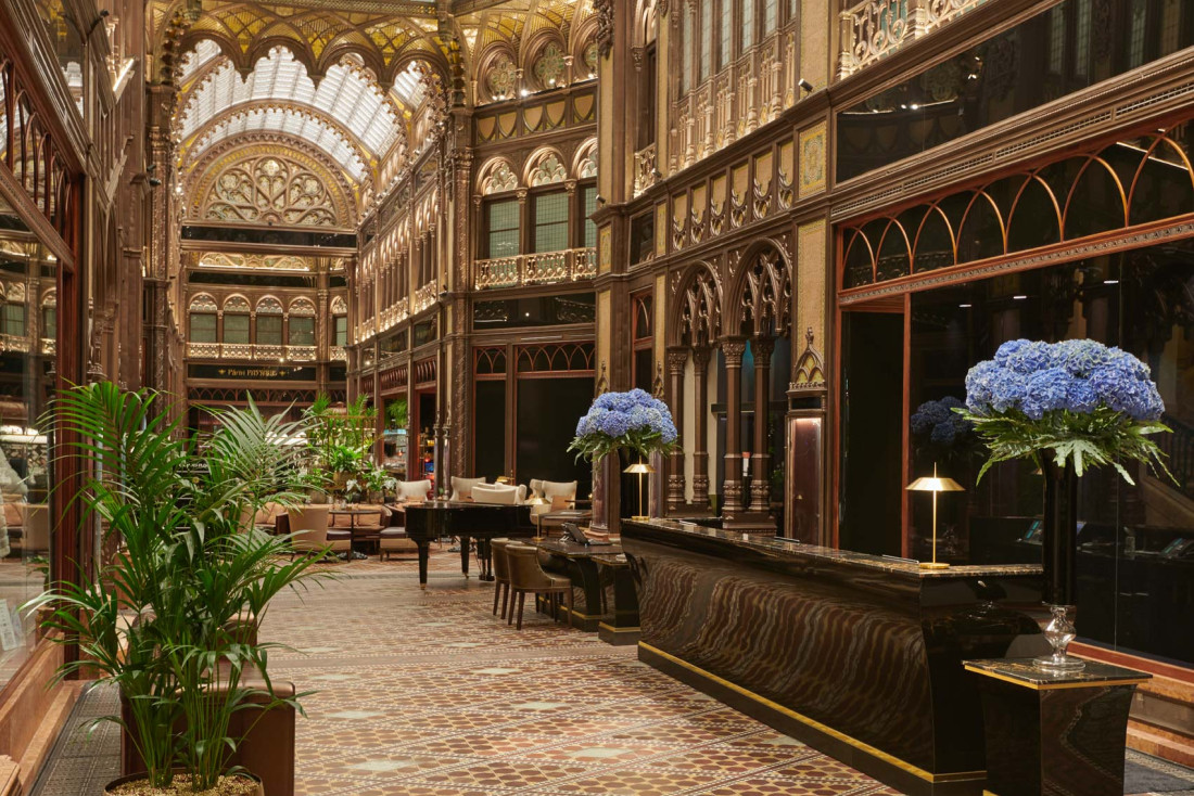 Parmi les plus beaux hôtels de Budapest, le Parisi Udvar Hotel Budapest