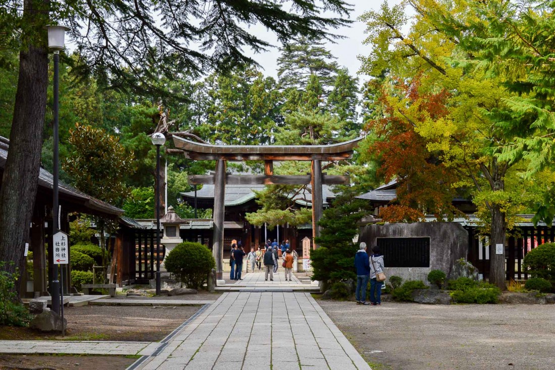 Le sanctuaire d’Uesugi rend hommage à un guerrier médiéval encore très révéré aujourd’hui. © Pierre Gunther