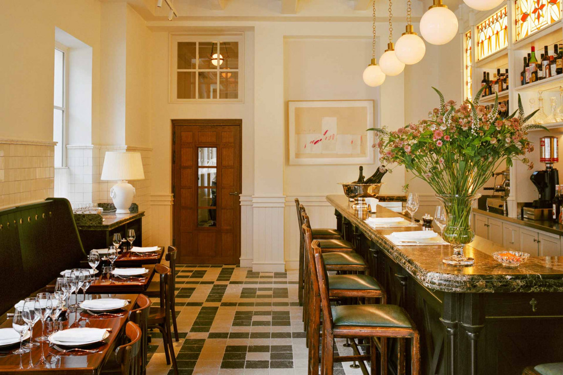 Le restaurant L'Émil à l'hôtel Château Voltaire, nouveau repaire glamour du 1er arrondissement © François Halard