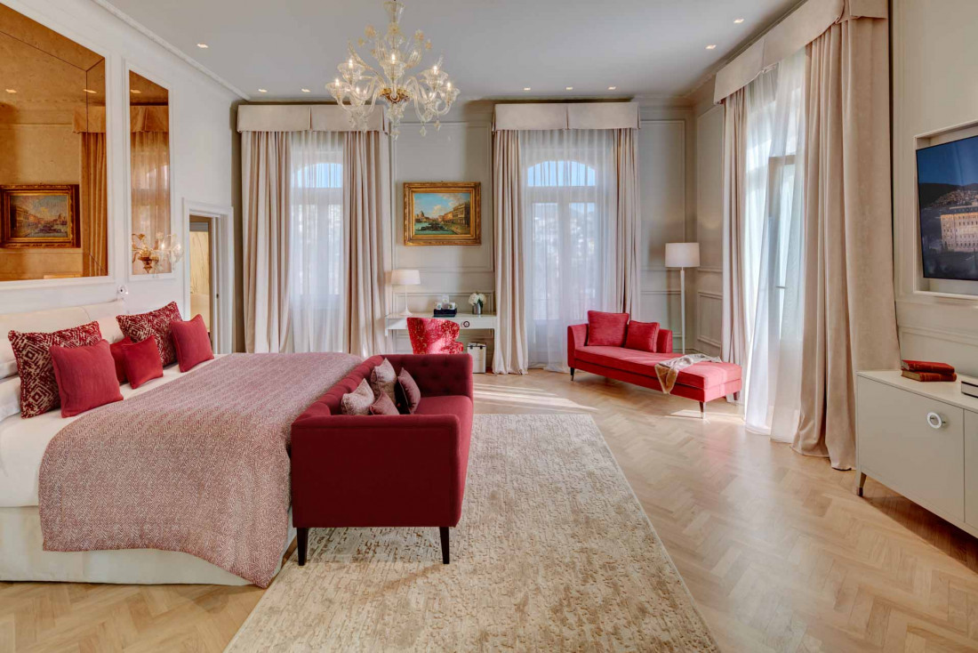 Palazzo Fiuggi — Suite Reale © Tyson Sadlo