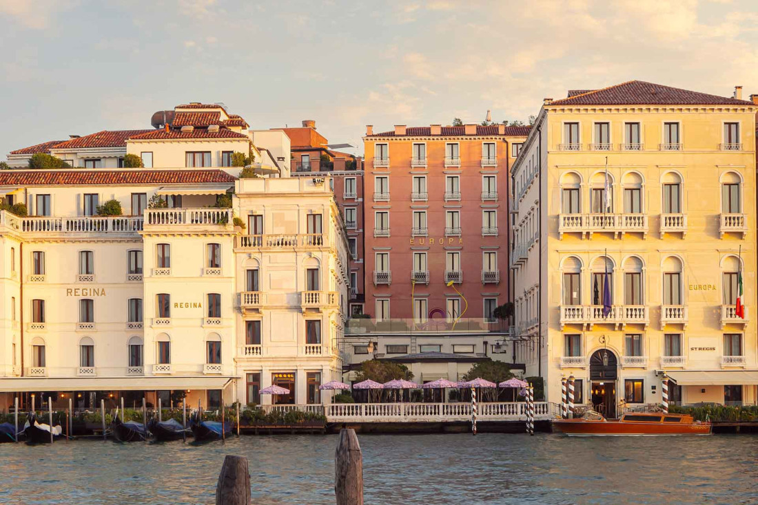 Le St. Regis Venice est installé dans cinq palais à deux pas du campanile de la Place Saint-Marc © The St. Regis Venice