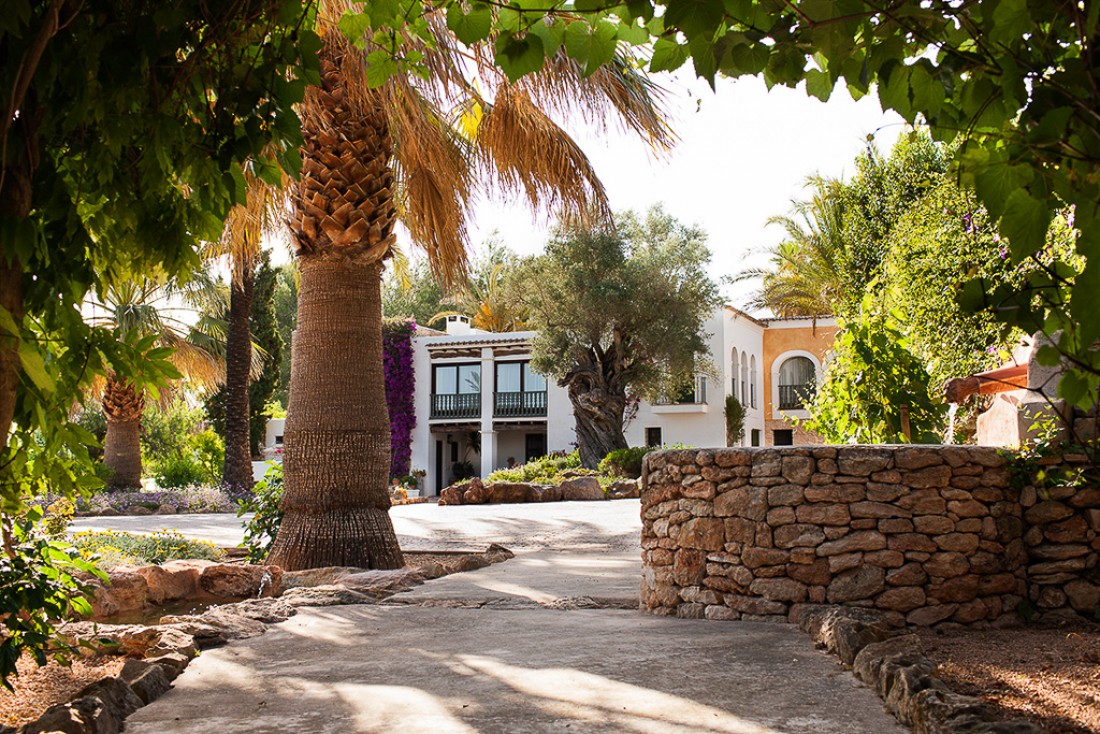 Arrivée à l’hôtel, au milieu des champs d’oliviers et des vergers