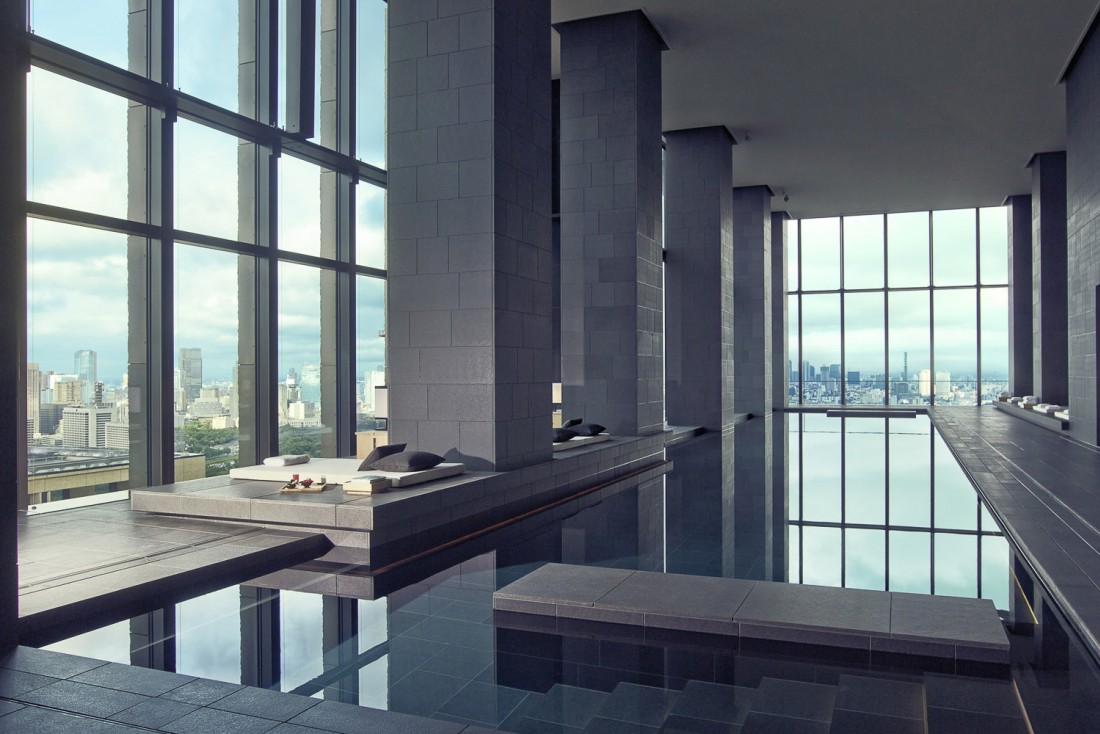 Spectaculaire et minimaliste piscine de 30 mètres | © Aman Resorts