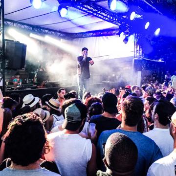 Le trio dOP live au Monasterio pendant la soirée People Like Us (IR BCN) | © Yonder.fr Le trio dOP live au Monasterio pendant la soirée People Like Us (IR BCN) | © Yonder.fr