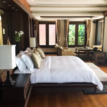 A l’intérieur d’une chambre à coucher d’une Ocean View Pool Villa | © Yonder.fr A l’intérieur d’une chambre à coucher d’une Ocean View Pool Villa | © Yonder.fr