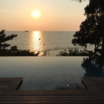 Coucher de soleil depuis une villa | © Yonder.fr Coucher de soleil depuis une villa | © Yonder.fr