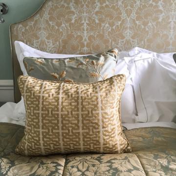 Lit d’une chambre Supérieure. | © Yonder.fr