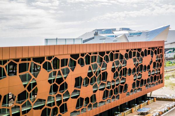 MOB Lyon Confluence - Façade © Aldo Parede MOB Lyon Confluence - Façade © Aldo Parede