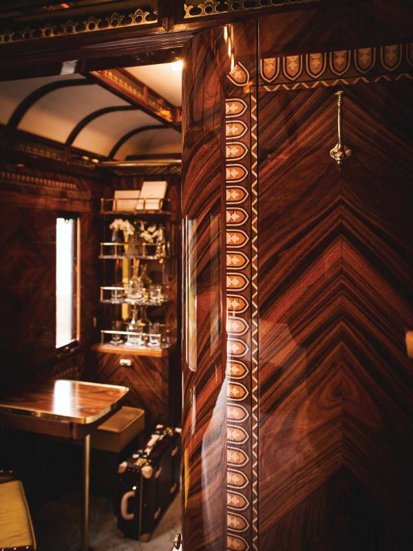 Venice Simplon-Orient-Express - Grand Suite (Salon) Venice Simplon-Orient-Express - Grand Suite (Salon)