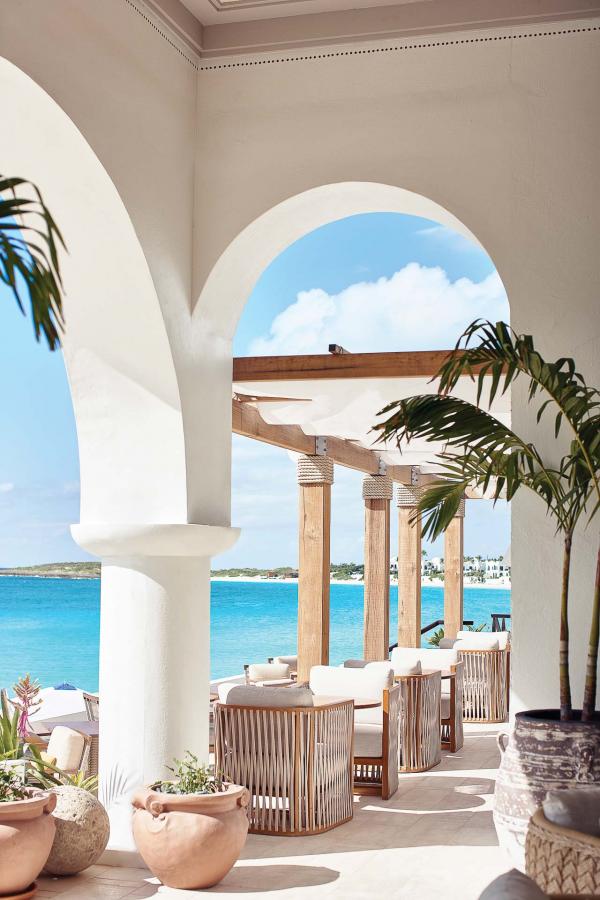 Au Pimms et à Cip’s by Cipriani, dégustez des tapas péruviens ou une délicieuse cuisine italienne.