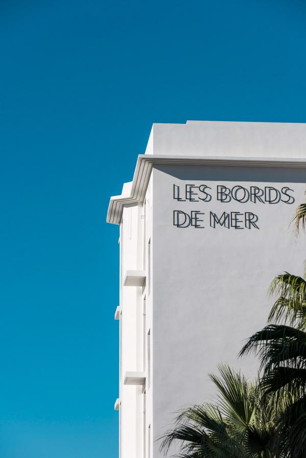 Les Bords de Mer, situé en face du Cercle des Nageurs et dans l’ancien Richelieu, font partie de l’âme de Marseille. 