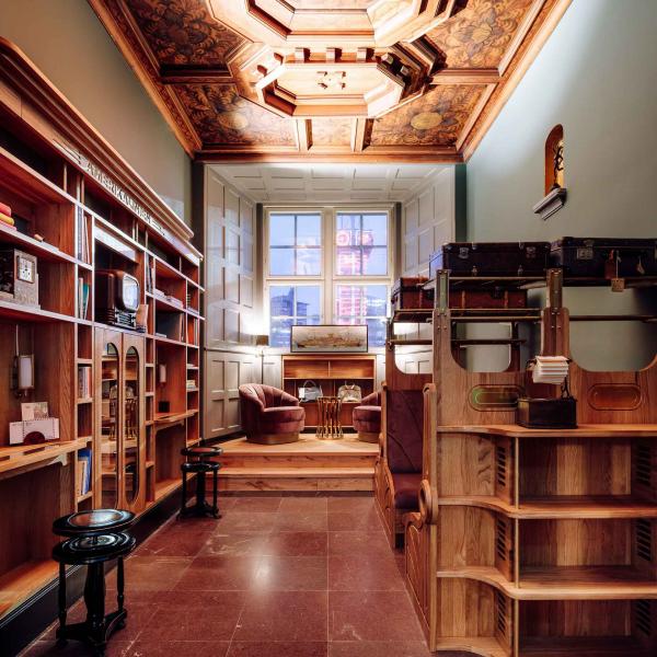 Espace commun et bibliothèque, Vista - The Heritage Room partage l’histoire des lieux et de la compagnie. 