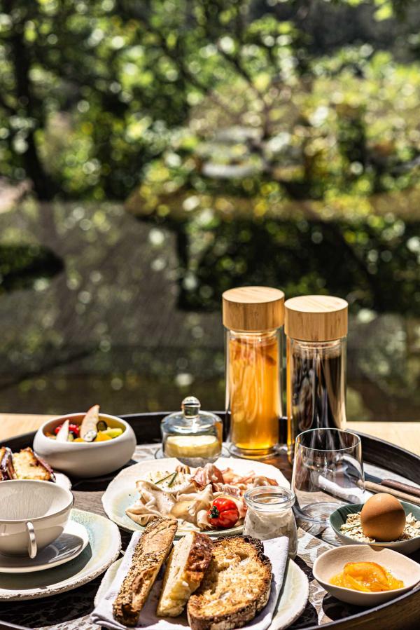 Souki Lodge & Spa — petit-déjeuner © MR. TRIPPER
