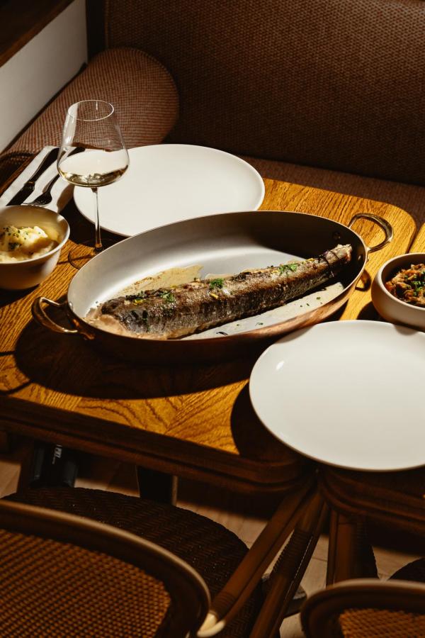 Merlu entier - La Mission © Adrien Ozouf