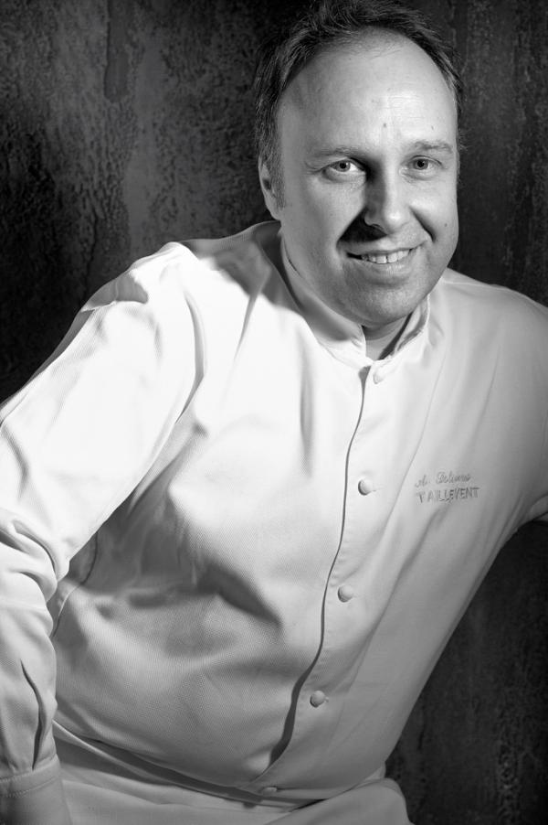 Alain Solivérès est le chef des cuisines du Taillevent depuis 2002. Alain Solivérès est le chef des cuisines du Taillevent depuis 2002.