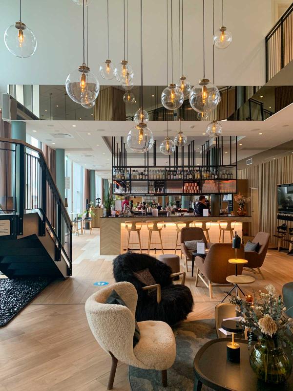 Îles Féroé | Hilton Garden Inn Faroe Islands | Bar © PG|YONDER.fr