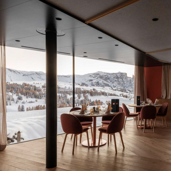 ICARO Hotel | Restaurant avec vue © Valentina Casalini ICARO Hotel | Restaurant avec vue © Valentina Casalini