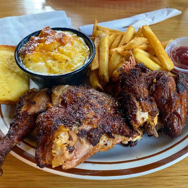 Uncle’s Elder © Madeleine Cantarelle Uncle's Elder © Madeleine Cantarelle